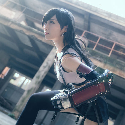 High Quality Final Fantasy 7 Tifa Lockhart 100% Cosplay Costume with Accessories